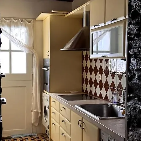 Traditional Bakery House. Apartment *