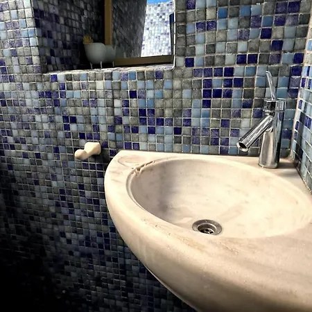 Traditional Bakery House. Apartment Pánormos