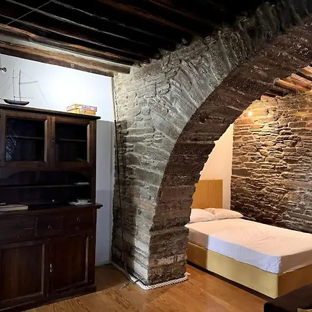 Traditional Bakery House. Apartment